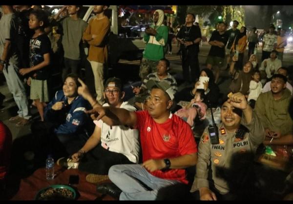 Kapolsek Purwakarta Dampingi Kapolres Cilegon Nobar Piala Asia U 23   l