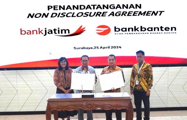 Jajaki KUB, Bank Jatim dan Bank Banten Lakukan Penandatanganan NDA