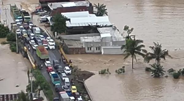 Breaking News! 14 Warga Sulawesi Tewas Akibat Banjir dan Longsor di Luwu