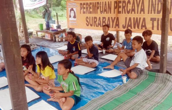 Arek Arek Nusantara Gelar Pendidikan Nonformal Untuk Anak Miskin di Surabaya