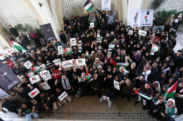 Mahasiswa dan Civitas UM Surabaya Gelar Aksi Kutuk Agresi Israel ke Palestina