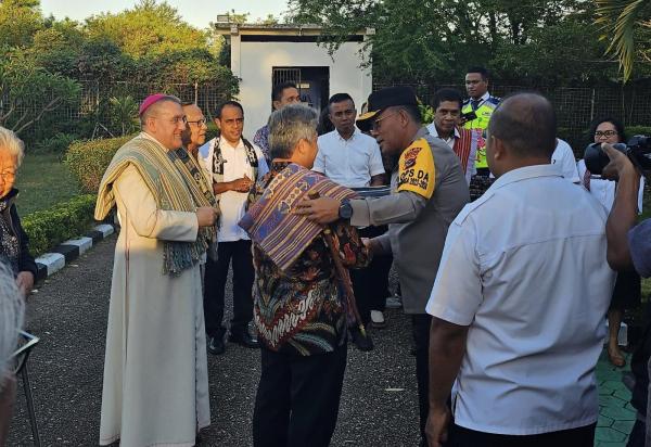 Duta Besar Vatikan Tiba di Kupang untuk Pentahbisan Uskup Agung Kupang