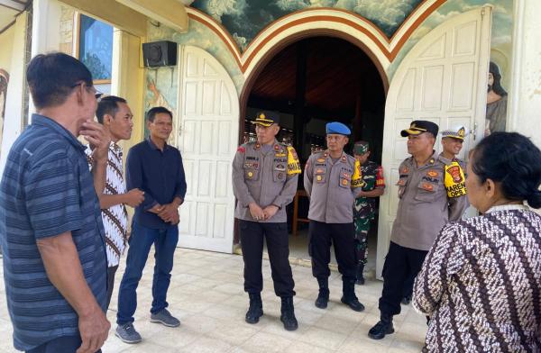 Peringatan Wafatnya Isa Almasih, TNI Polri Berikan Pengamanan di Gereja Khatolik Keluarga Kudus