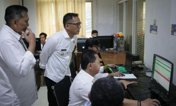 Sambangi Kantor Disdukcapil, Pj Wali Kota Bogor Ingatkan Kesiapan PPDB Online dan Pilkada