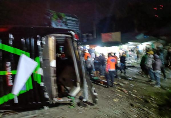 Bus Rombongan SMK Lingga Kencana Depok Terguling di Ciater usai Perpisahan, 5 Tewas