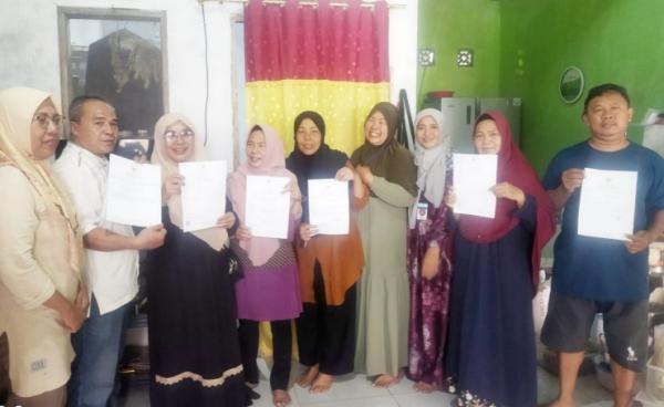 13 Pelaku UMKM Mandiri Desa Pasir Jaya Cikupa dapat Sertifikat Halal