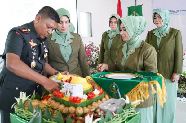 Danrem dan Ketua Persit Bersama Istri Prajurit Korem 011/Lilawangsa Gelar Syukuran HUT Ke-78 Persit