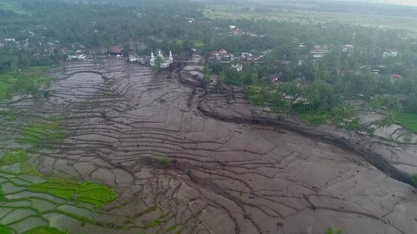 Banjir Lahar Dingin Terjang Sumatera Barat, 13 Orang Meninggal Dunia