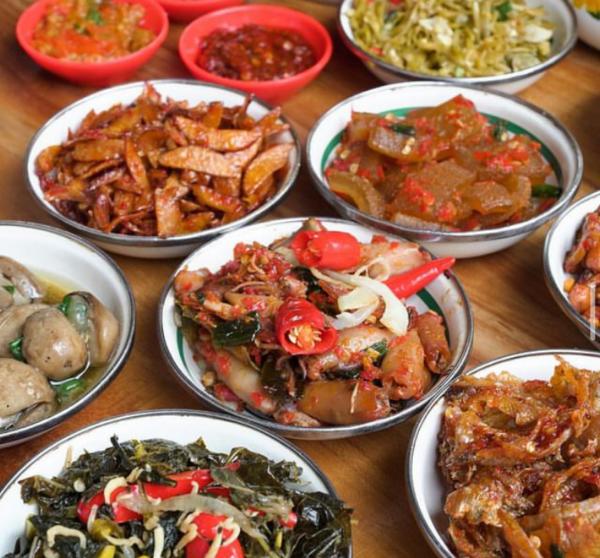 Tutup Libur Panjang di Bandung dengan Wisata Kuliner di 4 Rumah Makan Khas Sunda Ini