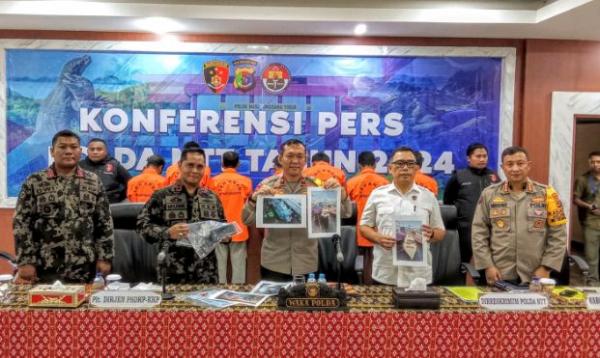 Terjerat Penyelundupan Manusia dan Ilegal Fishing 6 WNI dan 1 WNA Diancam Hukuman 15 Tahun Penjara