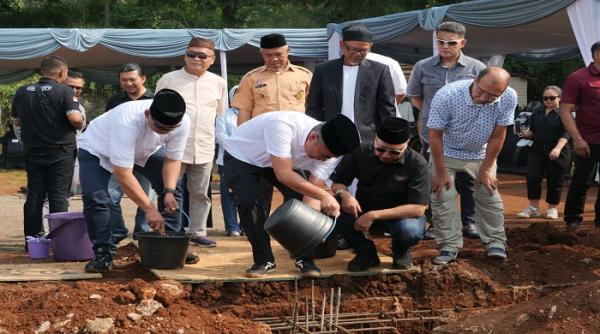 Bangun Kelas Pesantren, Bey Machmudin Apresiasi Gerakan Sosial Komunitas Otomotif Jabar