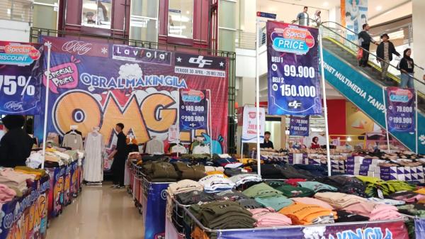Banyak Promo dan Diskon di Program Spesial Produk Fashion Bertajuk OMG di Plaza Asia Tasikmalaya