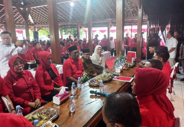 Setyohadi dan Sugeng Prasetyo Datangi DPC PDIP Grobogan, Apakah Jadi Berpasangan di Pilkada 2024