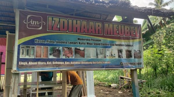 Cerita Owner Izdihaar Meubel Membangun Usaha Furniture di Mamuju