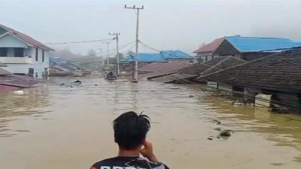 Banjir Rendam Mahakam Ulu, Ketinggian Air hingga Atap Rumah Warga