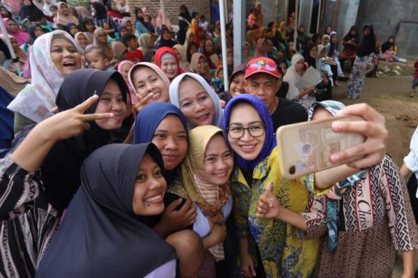 Airin Kunjungi 1553 Desa, Untuk Serap Aspirasi Masyarakat Banten