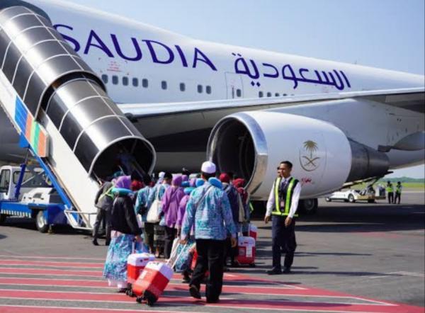 Embarkasi Surabaya Berangkatkan Kloter 20 ke Tanah Suci, Ada 7.418 Jemaah Terbang ke Arab Saudi