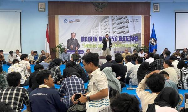 Rektor Undip Janji Tak Minggat bila Diajak Dialog Mahasiswa