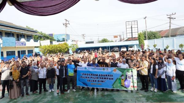 Pelindo Multi Terminal Edukasi Pilah Pilih Sampah di SMAS Hang Tuah Belawan Medan