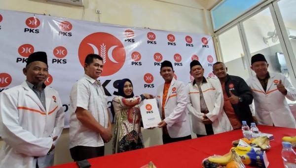 Mantan Wali Kota Mojokerto Ika Puspitasari Daftar Penjaringan Bacawali ke PKS