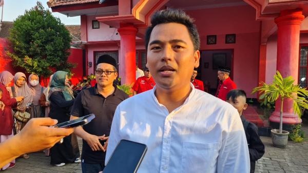 Zainal Arifin Kembalikan Formulir Pendaftaran Cabup-Cawabup Probolinggo ke PDIP