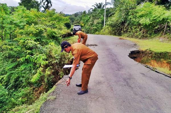 PUPR Aceh Barat Tangani Jalan Amblas di Tanoh Mirah Sungai Mas