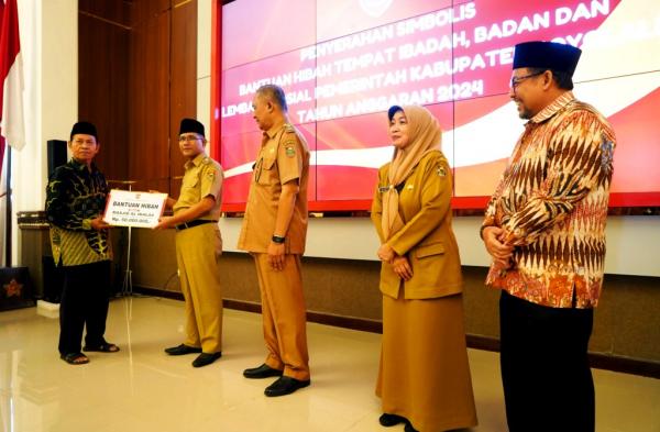 Ratusan Tempat Ibadah, Badan dan Lembaga Sosial Menerima bantuan hibah dari Pemkab Boyolali