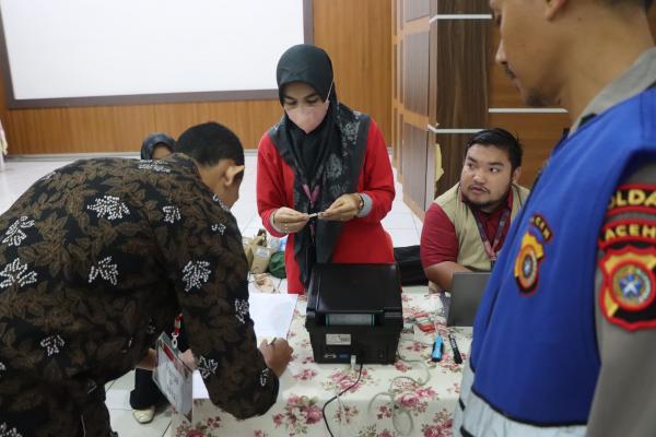 Pemeriksaan EKG Untuk Calon Taruna Akpol Di Aula Biddokkes Polda Aceh