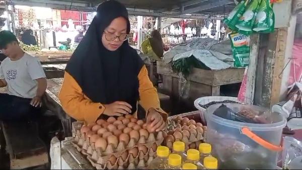 Harga Telur Ayam di Pandeglang Makin Mahal, Kini Dibanderol Rp31 Ribu/Kg