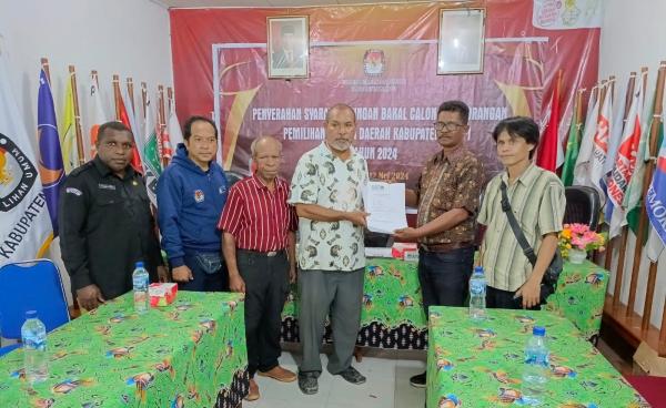 Tak Penuhi Syarat, Berkas Dukungan 1 Pasangan Calon Bupati Jalur Perseorangan di Mappi Dikembalikan