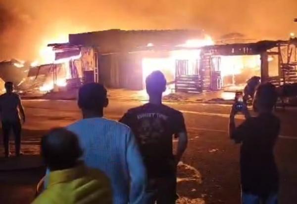 Kebakaran Melanda Kawasan Padat Penduduk di Kabupaten Bener Meriah Aceh, 11 Rumah Ludes Terbakar