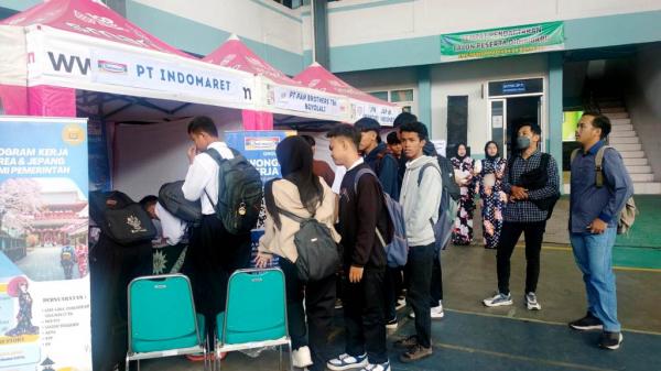 Kurangi Angka Pengangguran,  SMK Muhammadiyah 4 Boyolali menggelar Job Fair