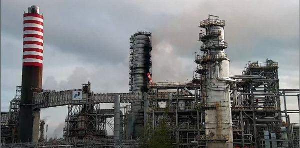 Pertamina Buka Suara Soal Kebakaran di Kilang Balikpapan