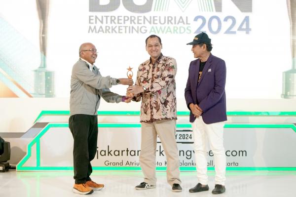 Capai Pertumbuhan Bisnis Teknologi Informasi, SISI Raih BUMN Entrepreneurial Marketing Awards 2024