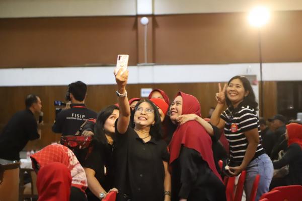 Alumni FISIP Untag Surabaya Bertemu, Merajut Kembali Tali Persaudaraan Lintas Generasi
