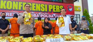 Polda Jabar Bongkar Sindikat Narkoba Aceh-Jabar, 5 Orang Pelaku Ditangkap dan Sita Sabu 24,1 Kg