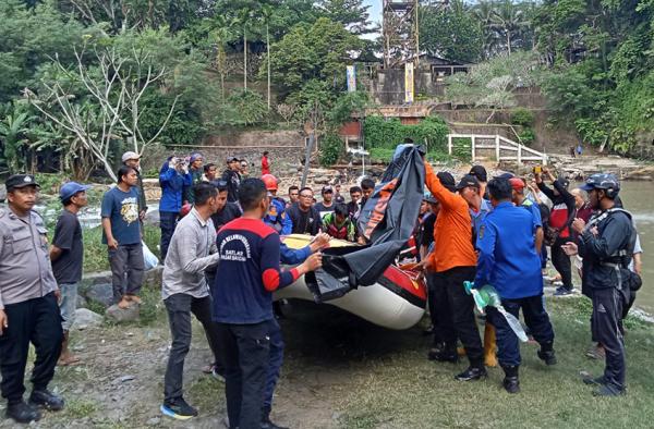 Tragis, Santri Tewas Tenggelam saat Hendak Menolong Teman Terpeleset di Sungai Elo