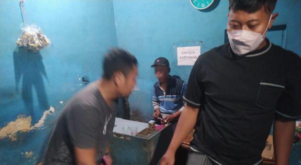 Kerap Terjadi Keonaran di Jombang Akibat Miras, Empat Pedagang Ditangkap, 833 Botol Disita