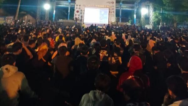 Ribuan Bobotoh di Kota Banjar Nobar Persib Bandung Vs Madura United di Taman Lapang Bhakti