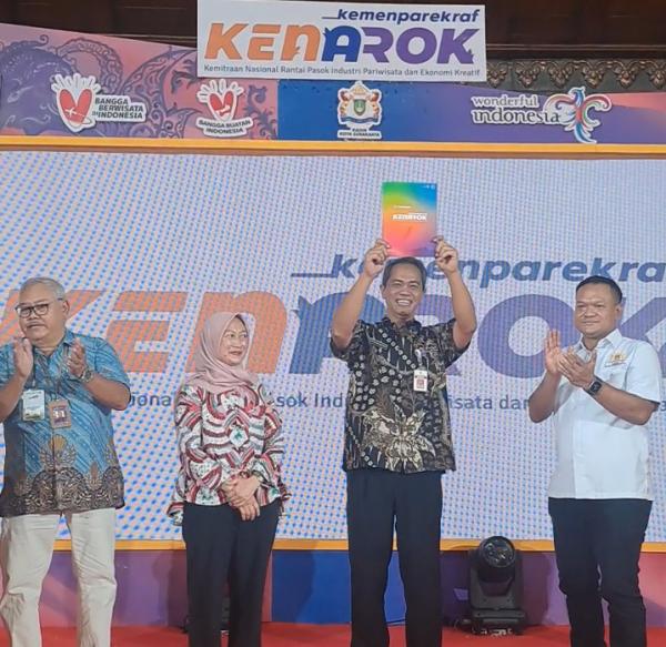 Kemenparekraf dan Kadin Surakarta Pertemukan Buyer dan 51 IKM Lokal Lewat Kenarok