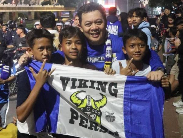 Nobar Persib Vs Madura United di Lapang Sahate, Serasa Berada di Stadion