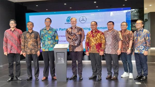 Kolaborasi dengan PETRONAS, Mercedes-Benz National Service Weeks 2024 Berikan Harga Spesial