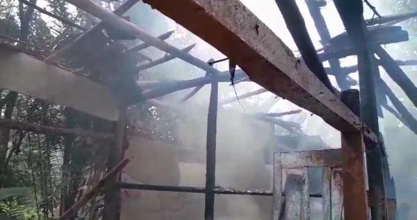 Satu Rumah Lansia Ludes Terbakar di Malingping Lebak