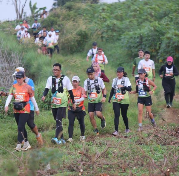 Perbedaan Trail Running dan Cross Country, Apa yang Membuat Kedua Olahraga Lari Ini Unik?