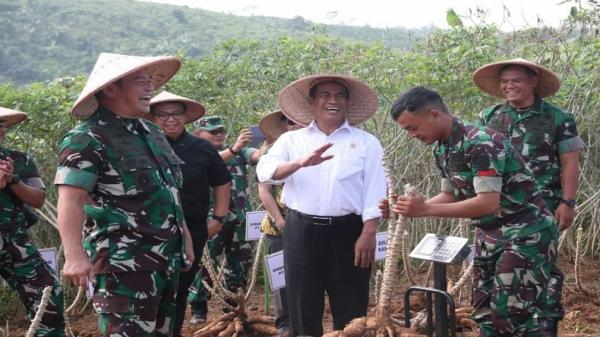 Panen Raya Jagung dan Singkong di Sukabumi, KSAD Dorong Ketahanan Pangan di Daerah Lain