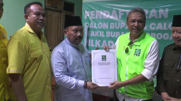 Mantan Bupati Kampar Riau Pulang Kampung Daftar sebagai Cawabup Grobogan