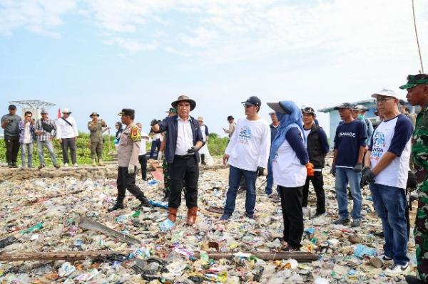 Lestarikan Alam, Pj Gubernur Banten Al Muktabar Ajak Masyarakat Bersama Jaga Lingkungan