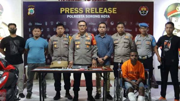 JS Spesialis Jambret di Kota Sorong Akhirnya Ditangkap, Polisi Hadiahi Timah Panas