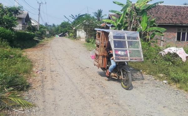 Warga Minta Pemkab Lebak Segera Perbaiki Jalan Penghubung Empat Desa di Kecamatan Malingping