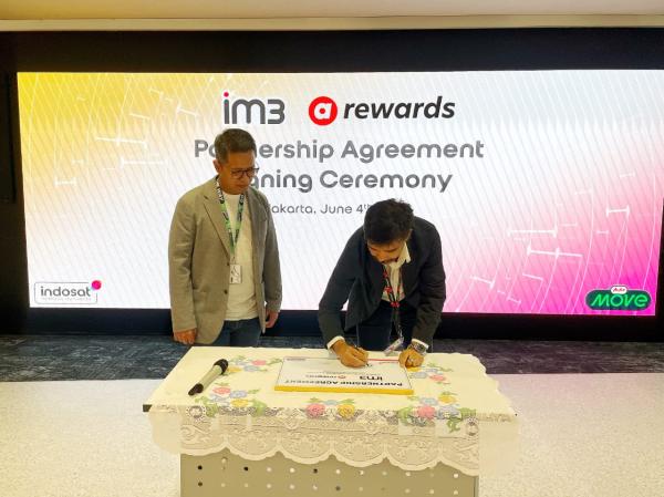 IM3 dan AirAsia Rewards Jalin Kemitraan Strategis Memperluas Akses Lintas Platform